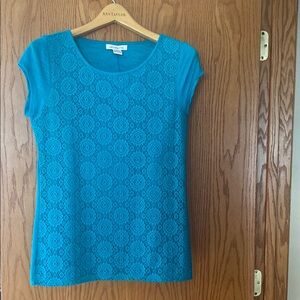 Liz Claiborne Blue Fitted Cap Sleeve Tee